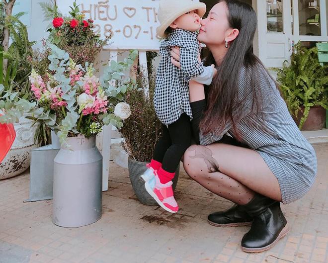 sao viet 24h: tan chay truoc khoanh khac de thuong cua hai con nha khanh thi – phan hien - 9