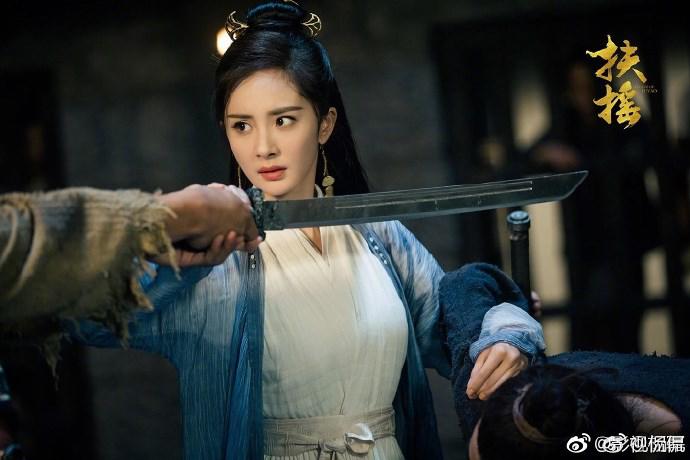 vo bi noi xau va phan ung hoan toan trai nguoc cua 3 nguoi dan ong hot nhat cbiz - 3