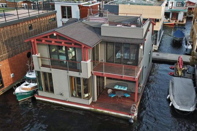 nhin ngoai tuong hai tang nhung can nha nay con mot bi an ben duoi mat nuoc - 15