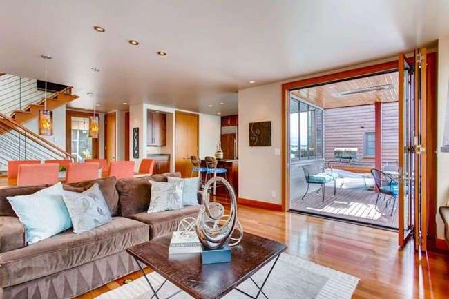 nhin ngoai tuong hai tang nhung can nha nay con mot bi an ben duoi mat nuoc - 4