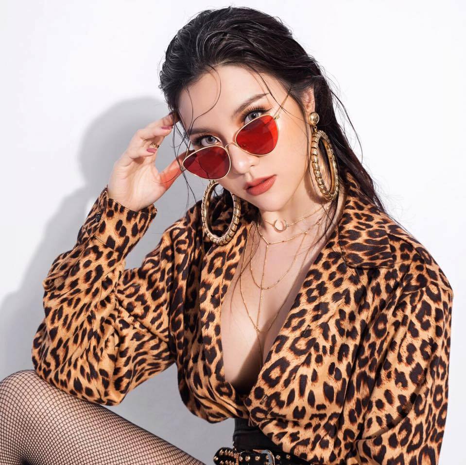 cu di canh, hoi ban than "giong nhau nhu giot nuoc" cua huyen baby lai khien dan tinh ban loan - 9