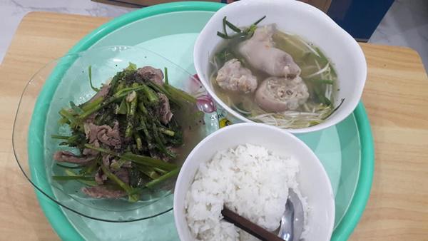 khoe com cu me chong nau, nang dau “so huong” bat ngo lam no ra cuoc tranh cai - 9