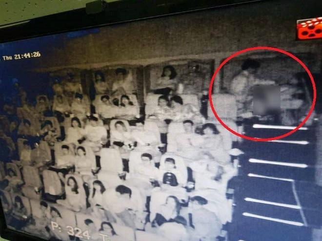 "ngan ngam" nhung cap doi vo tu dien "canh nong" gay sot cong dong mang - 1