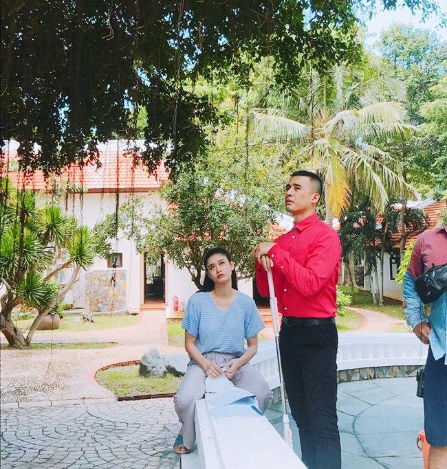 thuy diem moi sinh day thang, luong the thanh da di dong phim "kiem tien bim sua" cho con - 2