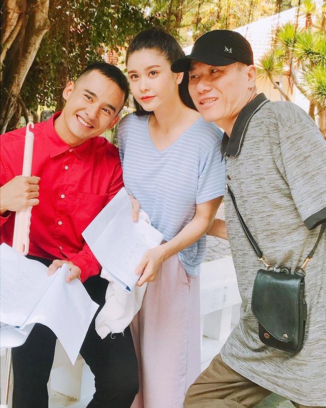 thuy diem moi sinh day thang, luong the thanh da di dong phim "kiem tien bim sua" cho con - 5