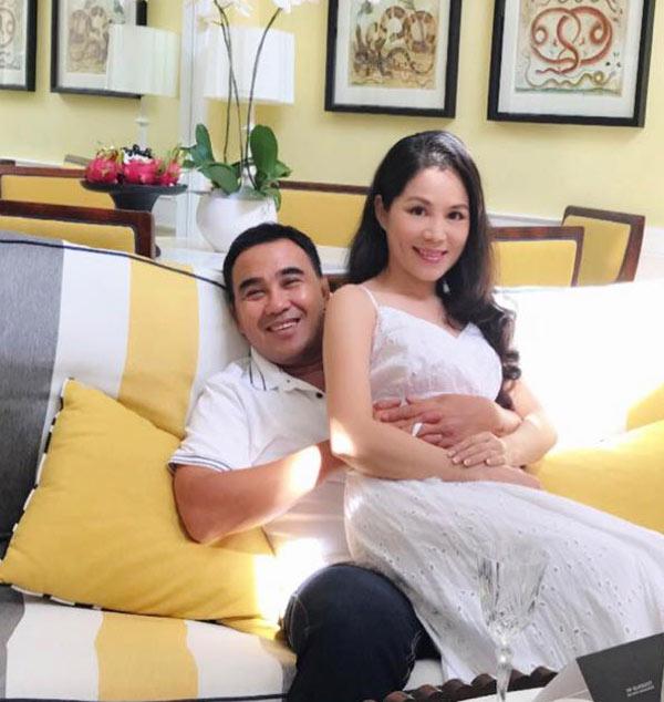 mc trieu do quyen linh va chuyen tinh voi nu dai gia "bi an" nhat showbiz - 13