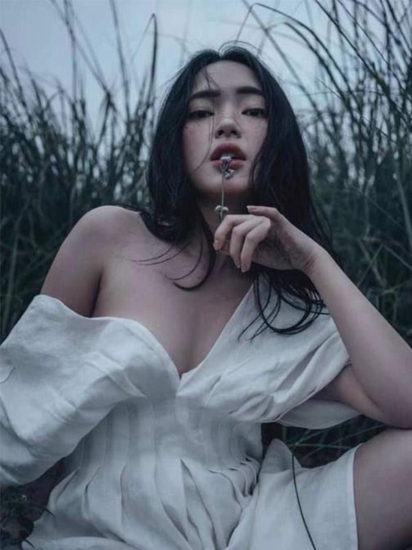 du cho chieu cao khiem ton nhung ve ngoai cua hoang thuy linh van ngay cang goi cam chet nguoi - 3