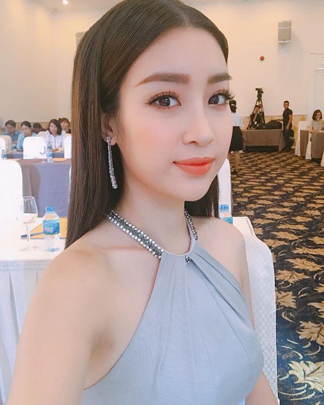 khong can nguc khung mong cong, hh do my linh van "an diem" nho nuoc da trang nhu tuyet - 2