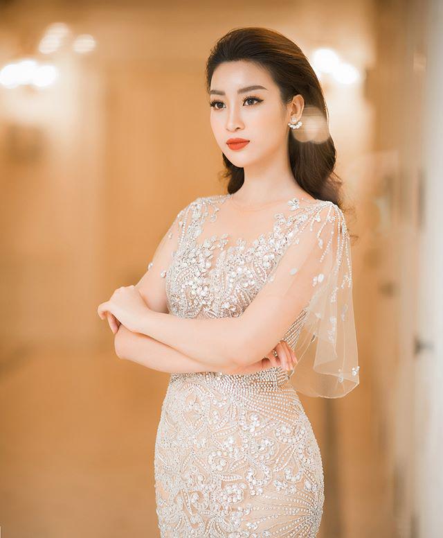 khong can nguc khung mong cong, hh do my linh van "an diem" nho nuoc da trang nhu tuyet - 8