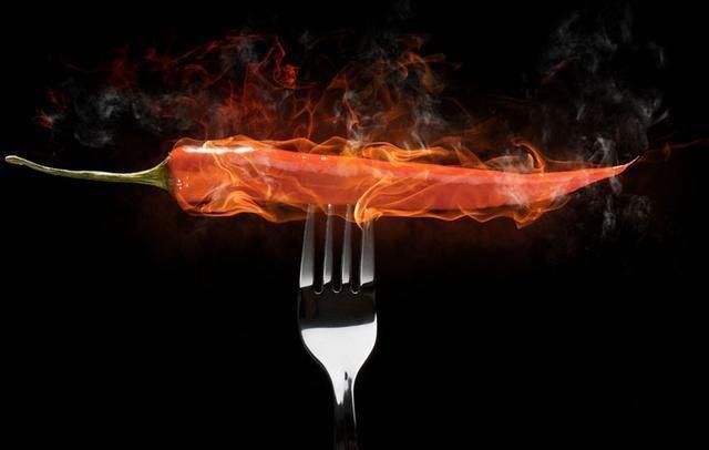 dot nhien so thit, di kham biet ung thu: 2 dau hieu dung chu quan keo hoi han - 6