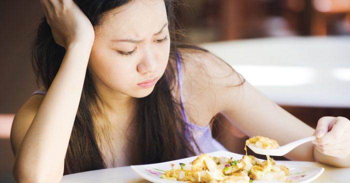 dot nhien so thit, di kham biet ung thu: 2 dau hieu dung chu quan keo hoi han - 1