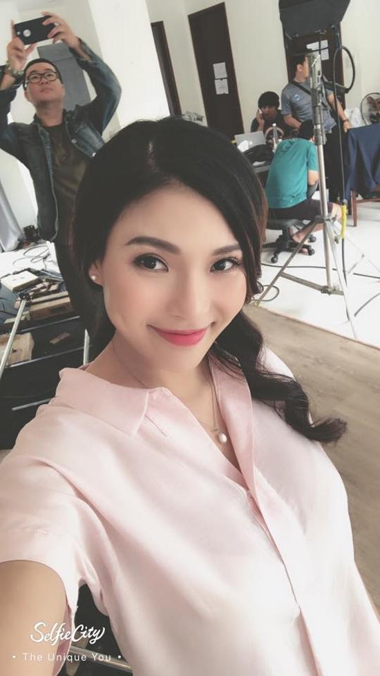 bat ngo voi ly do va nhan sac thuy diem khi voi di quay phim sau 1 thang sinh con - 4