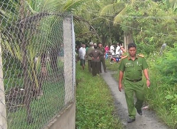 chong di cham me o benh vien, ve nha phat hien vo, con va chau ngoai bi giet trong dem - 2