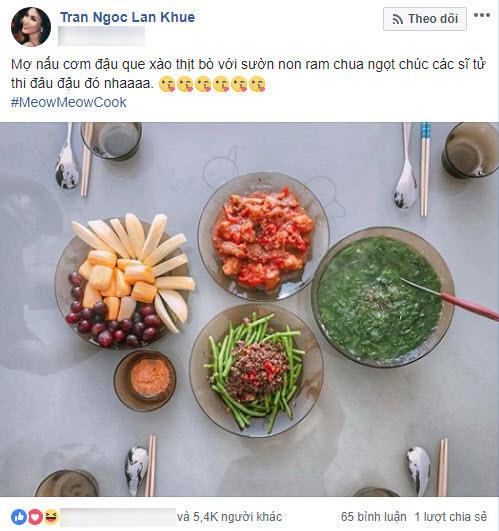 lan khue khoe com tu nau, dan tinh lai chu y den chi tiet la phan chieu qua chiec thia - 1