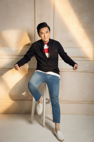 phong cach an mac giup lam truong tre trung nhu chang trai doi muoi - 6