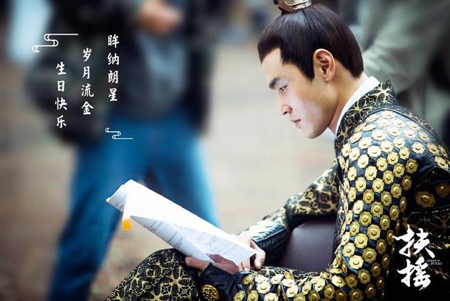 clip: duong mich, nguyen kinh thien gui loi chao khan gia viet nam - 2