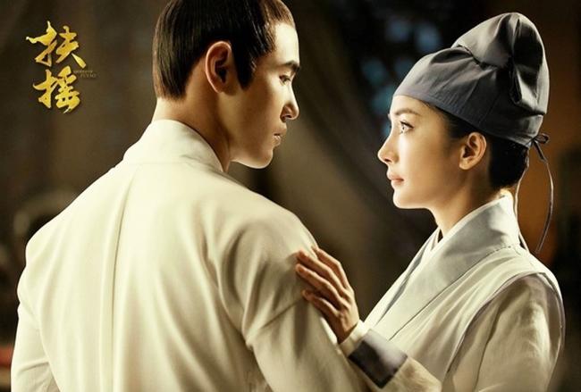 clip: duong mich, nguyen kinh thien gui loi chao khan gia viet nam - 9