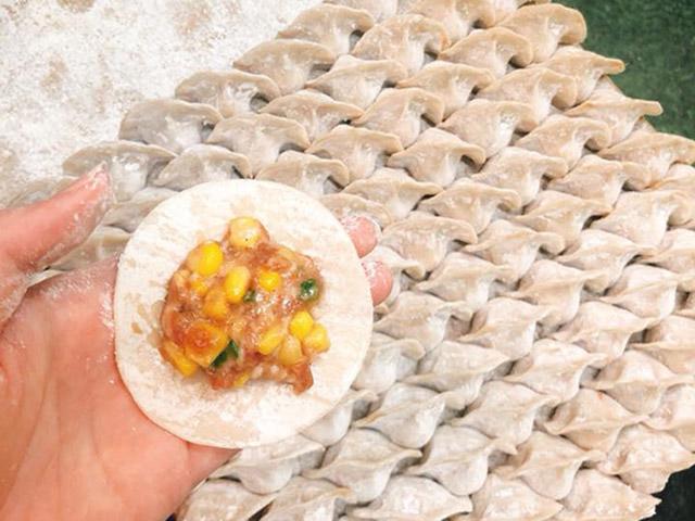 hotgirl ban banh bao tu lam gay sot mxh, co khach nam dat mua 10.000 cai mot luc - 8