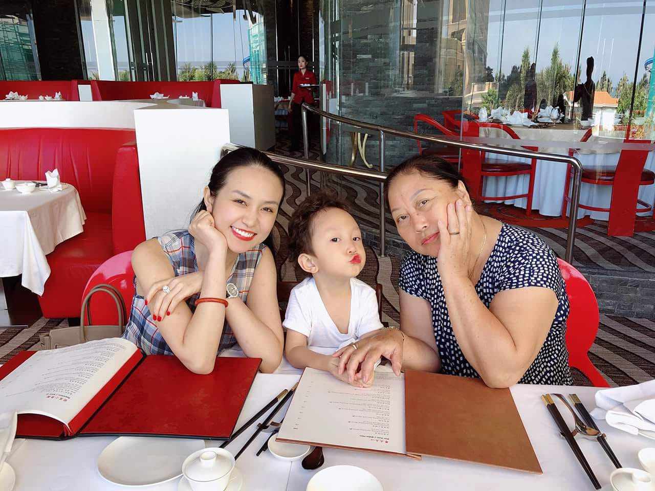 tung la “hotboy mat ngau”, gio con trai tuan hung hay cuoi, toc xoan tit nhu trai han - 11