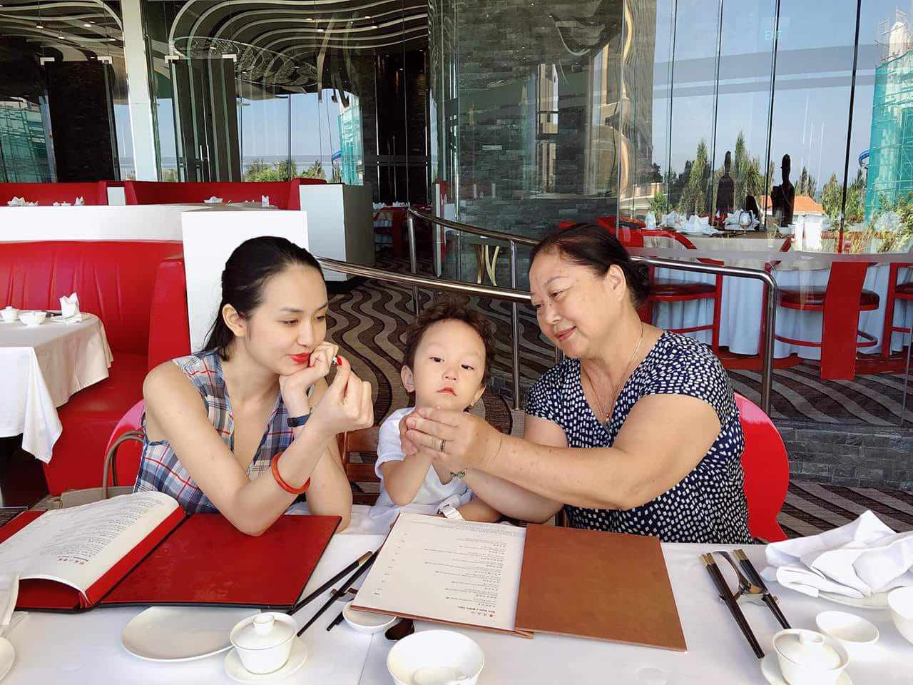 tung la “hotboy mat ngau”, gio con trai tuan hung hay cuoi, toc xoan tit nhu trai han - 10