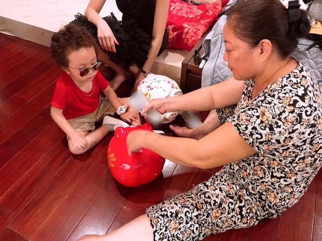 tung la “hotboy mat ngau”, gio con trai tuan hung hay cuoi, toc xoan tit nhu trai han - 3