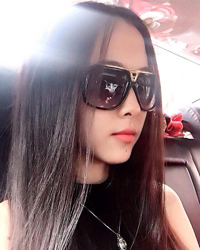 ban gai xinh dep cua minh vuong u23 “gay bao” dan mang - 4