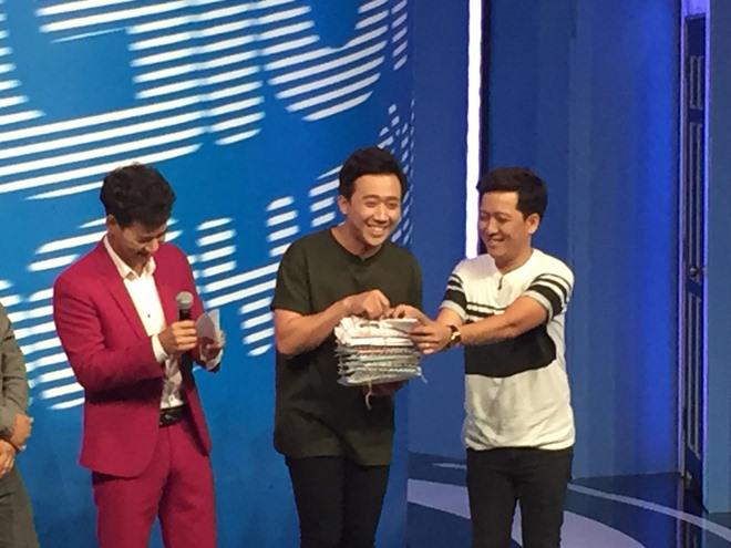 lan dau lo dien sau le dinh hon, truong giang cuoi: “phai rang di 'cay' de co tien cuoi vo” - 5