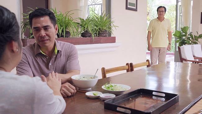 hau qua noi doi me de di choi cung bo: co ut gao nep gao te bi bat coc - 10