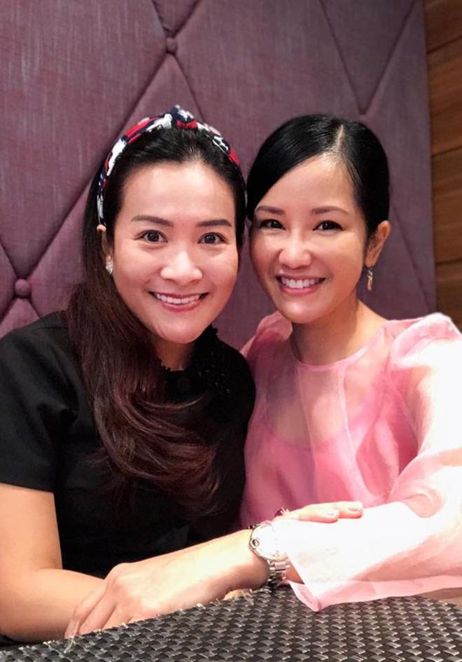 sao viet 24h: hoai linh mac vest oai ve nhung hinh anh "chup len" lam dan em thay thuong - 8