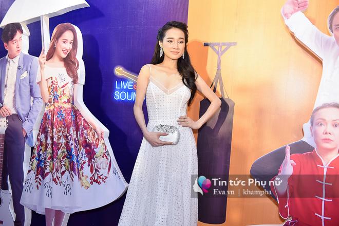 tay trong tay xuat hien, cat phuong - kieu minh tuan khang dinh khong co chuyen tinh cam ran nut - 3